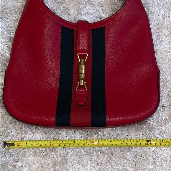 Authentic Gucci handbag with removable wallet. - Picture 8 of 8